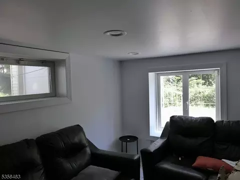 104 Oldham Rd, Wayne, NJ 07470 photo 9