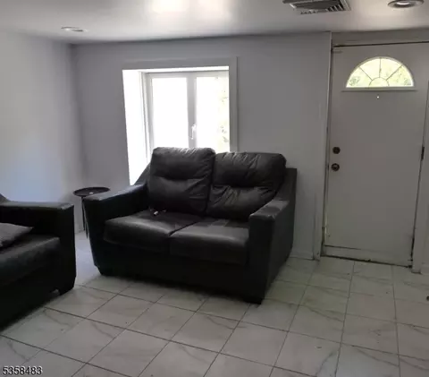 104 Oldham Rd, Wayne, NJ 07470 photo 10