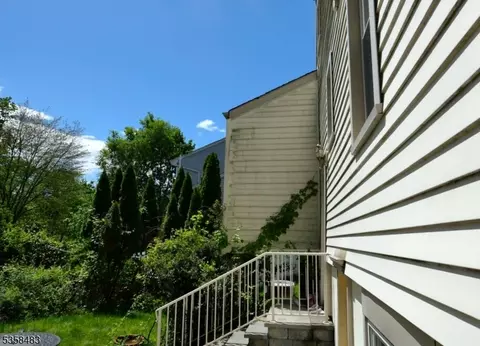 104 Oldham Rd, Wayne, NJ 07470 photo 11