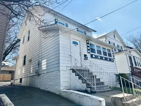 214 Maple Ave, Irvington, NJ 07111
