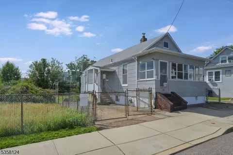 173 Lincoln Pl, Garfield, NJ 07026