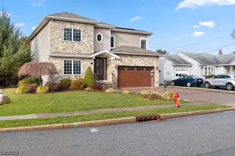 41 Ivanhoe Ln, Clifton, NJ 07013