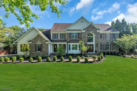 7 Montaine Pl, Lebanon, NJ 08833