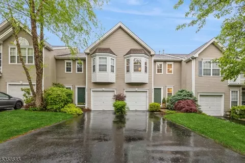 519 Green Mountain Rd, Mahwah, NJ 07430