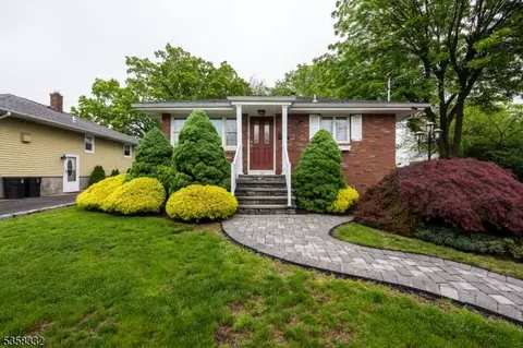 162 Bogert St, Totowa, NJ 07512