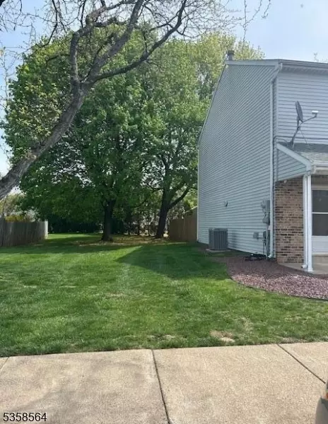 22 Ft Lee Ct #1, Easton, PA 18040