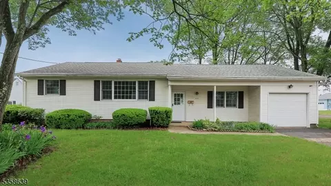 123 Summers Ave, Piscataway, NJ 08854