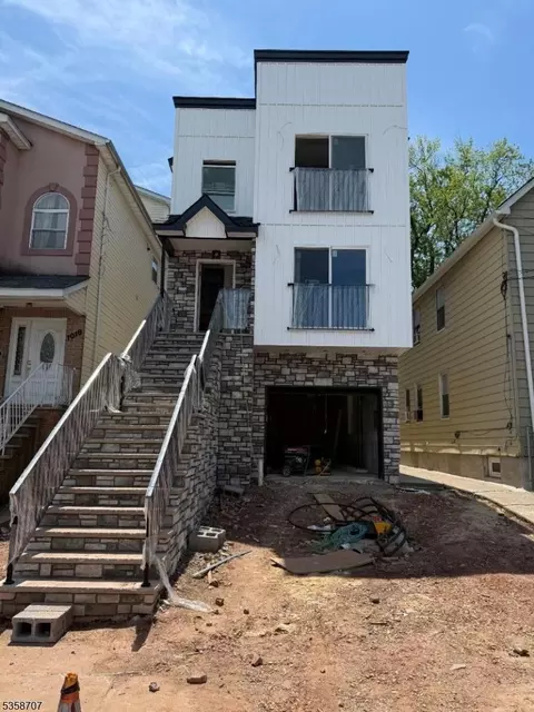 1020 Julia St, Elizabeth, NJ 07201