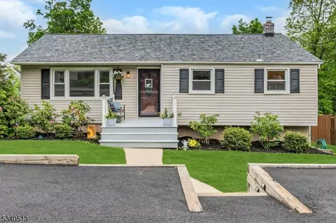 637 Bensel Dr, Mount Arlington Boro, NJ 07850