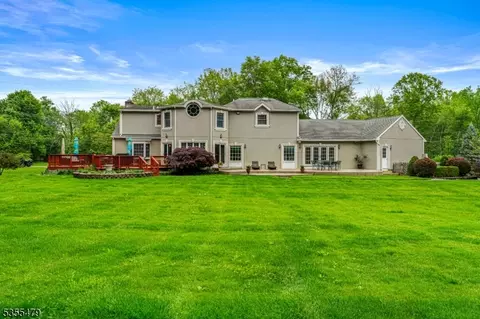 6 Frances Rd, Warren, NJ 07059 photo 2