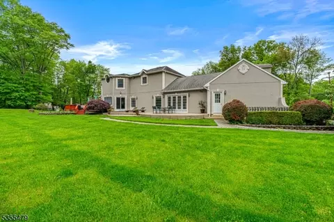 6 Frances Rd, Warren, NJ 07059 photo 3