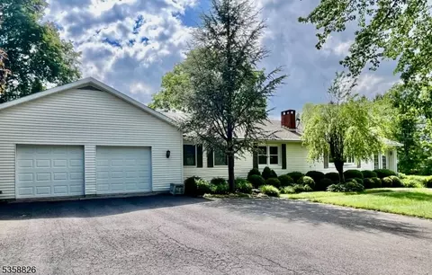 64 Hoagland Rd, Blairstown, NJ 07825