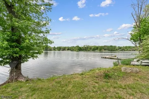 75 Shore Rd, Green Twp, NJ 07821
