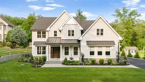 36 Woodmont Rd, Pine Brook, NJ 07058