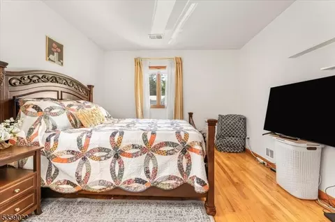359 Summit Rd, Union, NJ 07083 photo 14