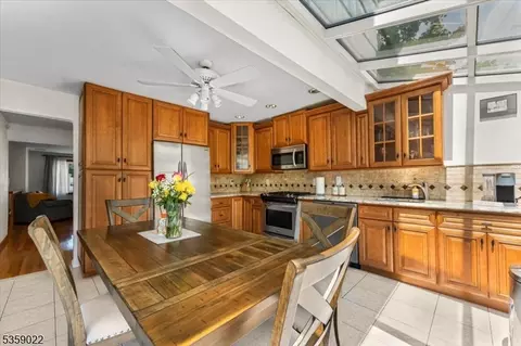 359 Summit Rd, Union, NJ 07083 photo 2