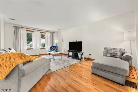 359 Summit Rd, Union, NJ 07083 photo 6