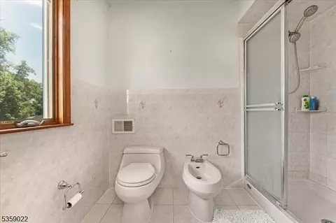 359 Summit Rd, Union, NJ 07083 photo 9