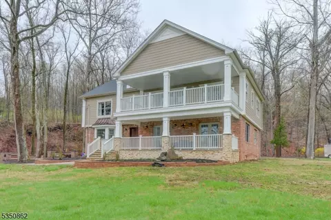 1 Dock Watch Hollow Rd, Warren, NJ 07059