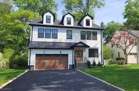 35 Crescent Rd, Livingston, NJ 07039