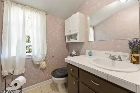 580 Mountainview Dr, North Plainfield, NJ 07063 photo 18