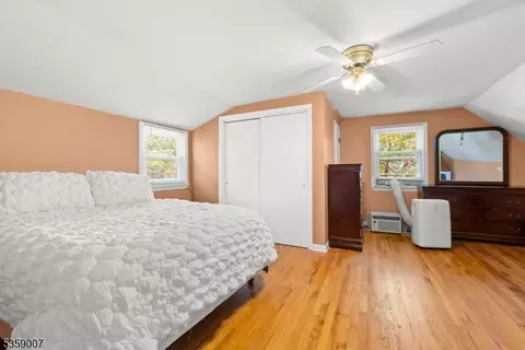 580 Mountainview Dr, North Plainfield, NJ 07063 photo 17