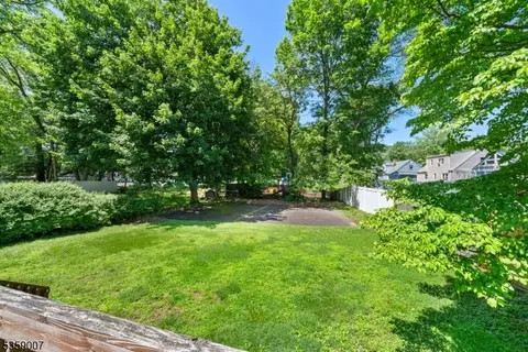 580 Mountainview Dr, North Plainfield, NJ 07063 photo 22