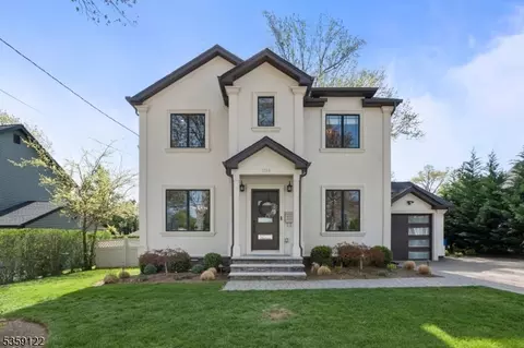 12-64 Orchard St, Fair Lawn, NJ 07410