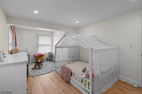 77 E Main St, Mendham, NJ 07945 photo 12