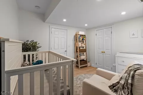 77 E Main St, Mendham, NJ 07945 photo 11