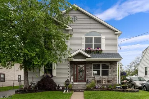1134 Gress St, Manville, NJ 08835
