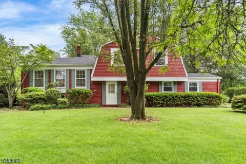 14 Sherwood Close, Hillsborough, NJ 08844