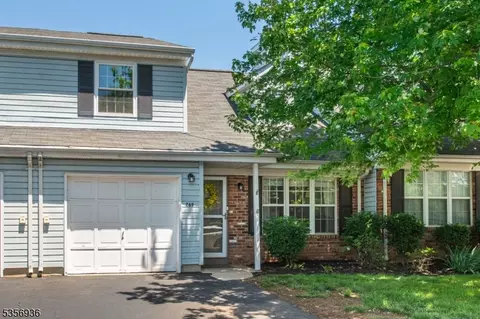 269 Edgeware Ct, Somerset, NJ 08873