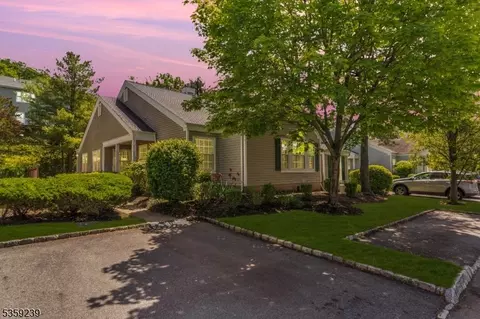 376 Finch Ln, Bedminster, NJ 07921