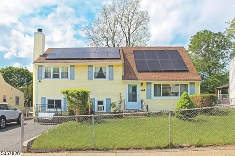 95 Richard St, Dover, NJ 07801