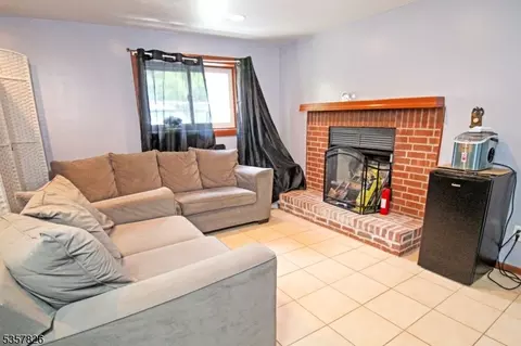 95 Richard St, Dover, NJ 07801 photo 17