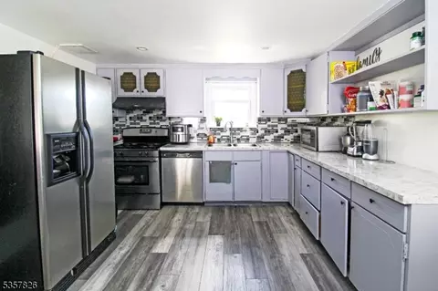 95 Richard St, Dover, NJ 07801 photo 8