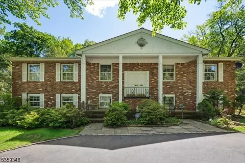 6 Persimmon Way, Springfield, NJ 07081