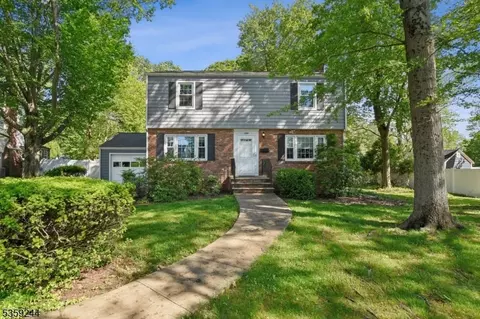 1700 King St, Fanwood, NJ 07023