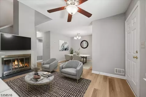 24 Stevens Ct, Bedminster, NJ 07921 photo 4
