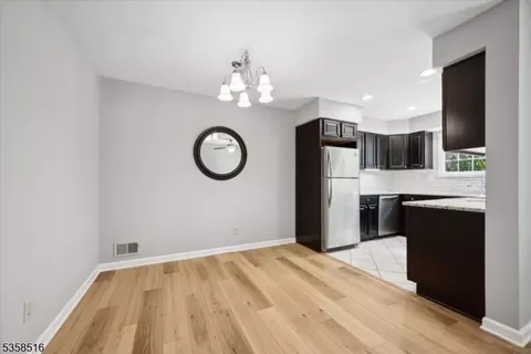 24 Stevens Ct, Bedminster, NJ 07921 photo 8