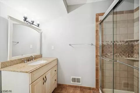 24 Stevens Ct, Bedminster, NJ 07921 photo 23