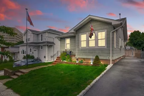 14 Elizabeth St, Rutherford, NJ 07070