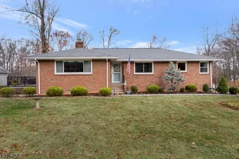 1543 Mountain Top Rd, Bridgewater, NJ 08807