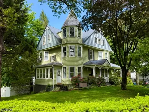 208 Rockaway St, Boonton, NJ 07005