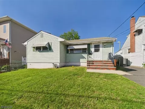 810 Hampden St, Linden, NJ 07036