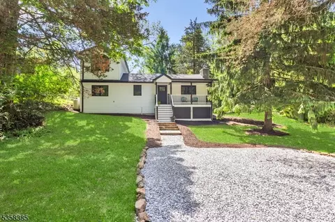 926 Cedar Dr, Newton, NJ 07860