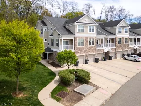 302 Waterview Ct, Cedar Knolls, NJ 07927