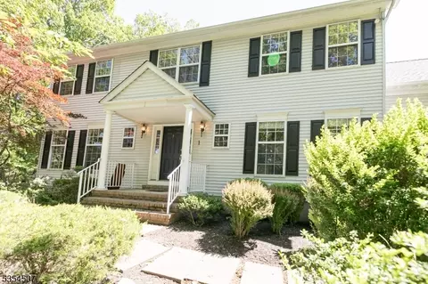 1 Alpine Dr, Denville, NJ 07834