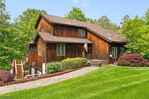 67 Brookwood Rd, Stanhope, NJ 07874